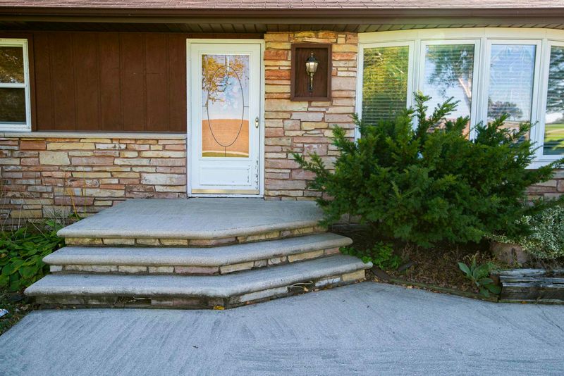 5224 Frontier Rd, Denmark, WI 54208