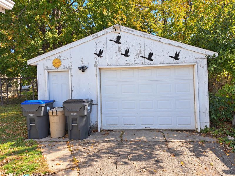 127 Plummer Ave, Neenah, WI 54956
