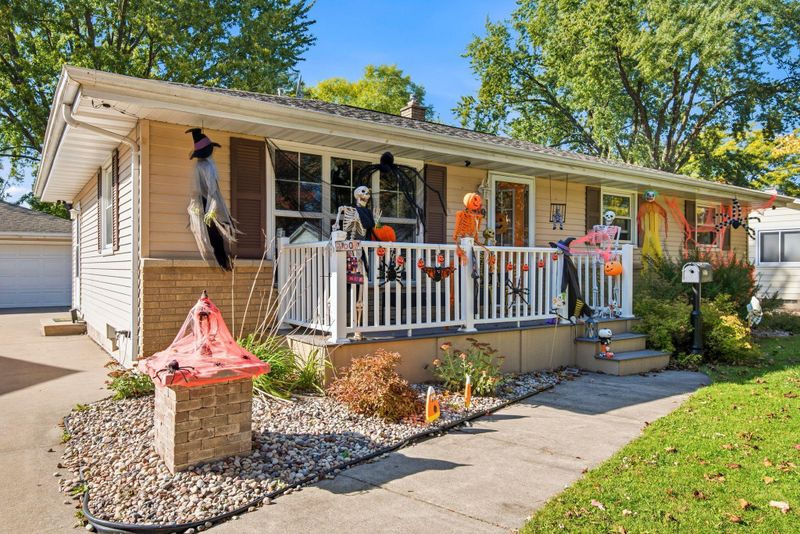 2219 N Elinor St, Appleton, WI 54914