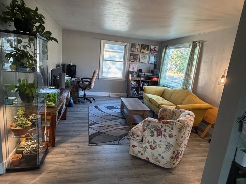 1020 Wirtz Ave, Green Bay, WI 54304-2544