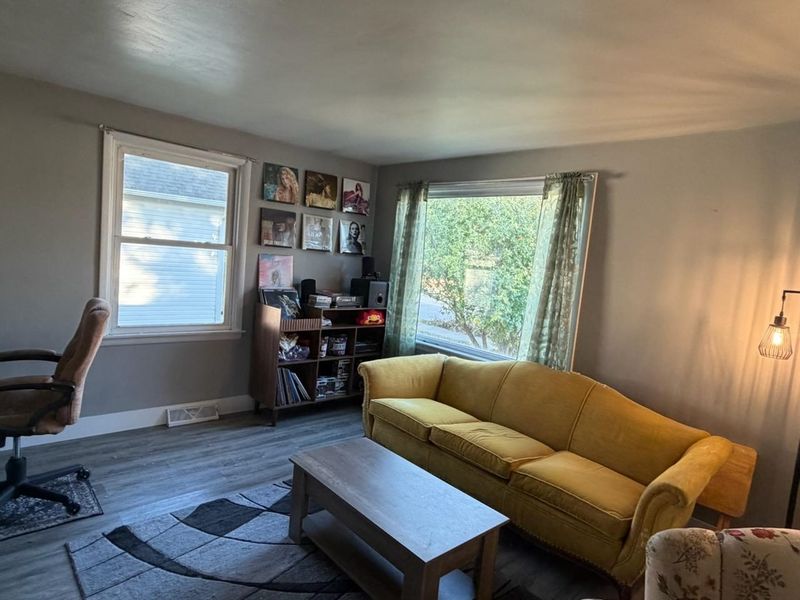 1020 Wirtz Ave, Green Bay, WI 54304-2544