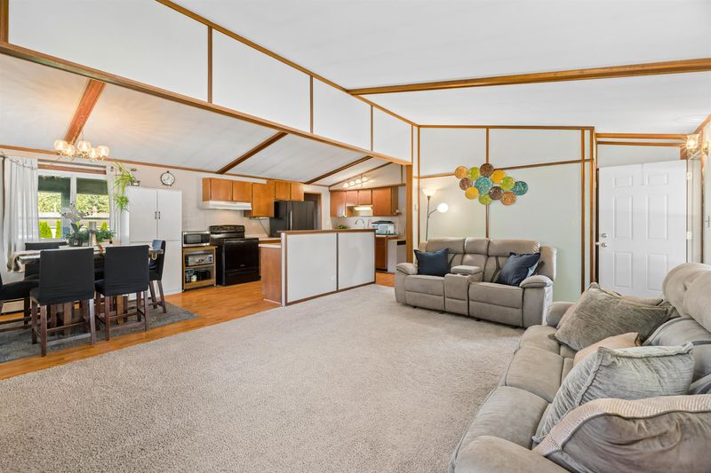 524 W 10th St, Kaukauna, WI 54130