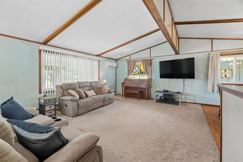 524 W 10th St, Kaukauna, WI 54130