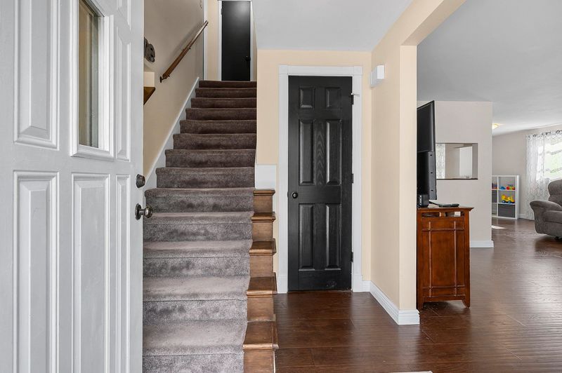 2075 W Vista Cir, De Pere, WI 54115