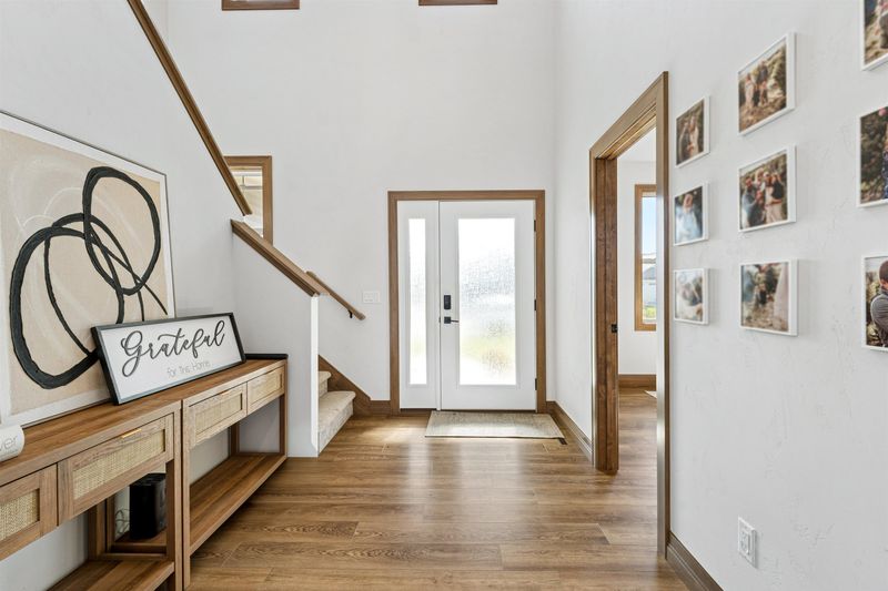 244 E Spartan Dr, Appleton, WI 54913