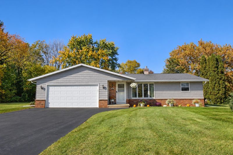 3181 Claymore Ln, New Franken, WI 54229-9775