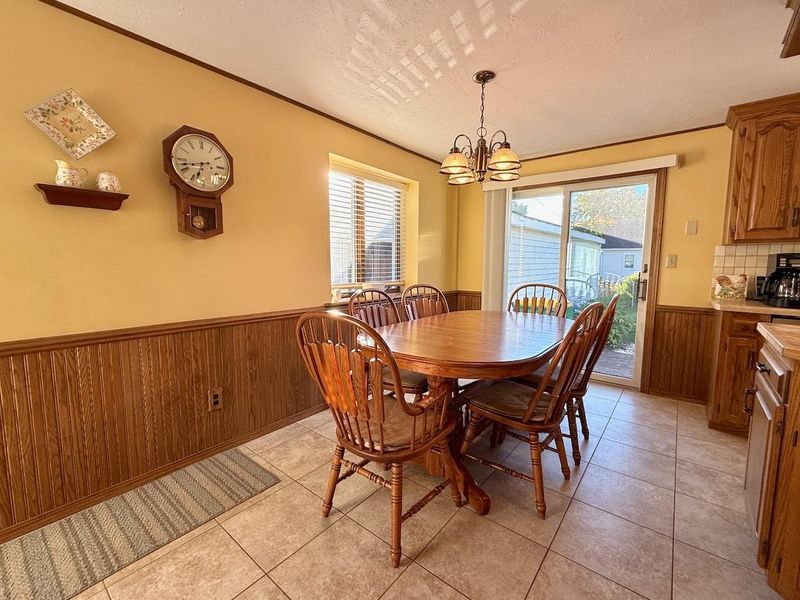 804 Mitchell St, Green Bay, WI 54304