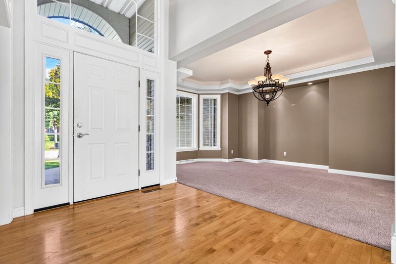 309 E Wentworth Ln, Appleton, WI 54913