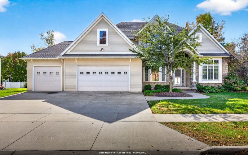 309 E Wentworth Ln, Appleton, WI 54913