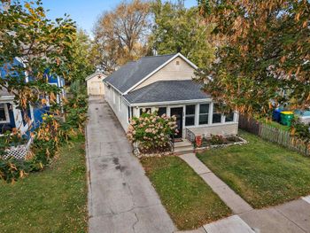 728 S Jefferson St, Green Bay, WI 54301