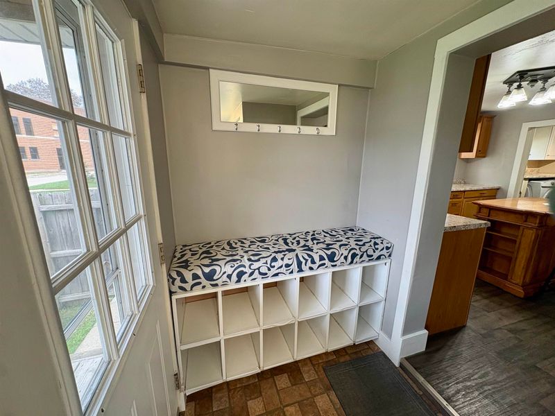 233 N Huron St, De Pere, WI 54115