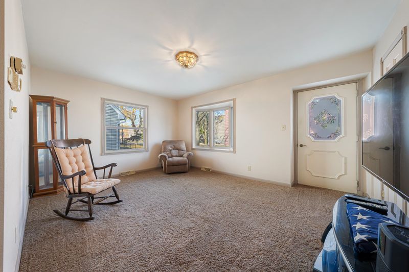 821 E Commercial St, Appleton, WI 54911