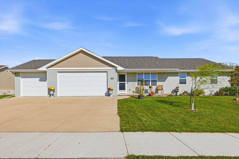 2220 Antelope Trl, Kaukauna, WI 54130