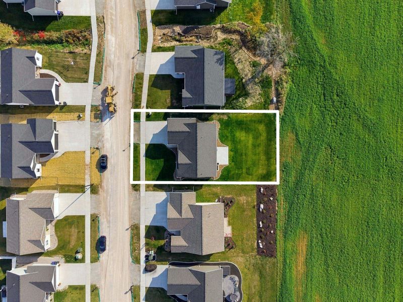 1729 Freeman Dr, Neenah, WI 54946
