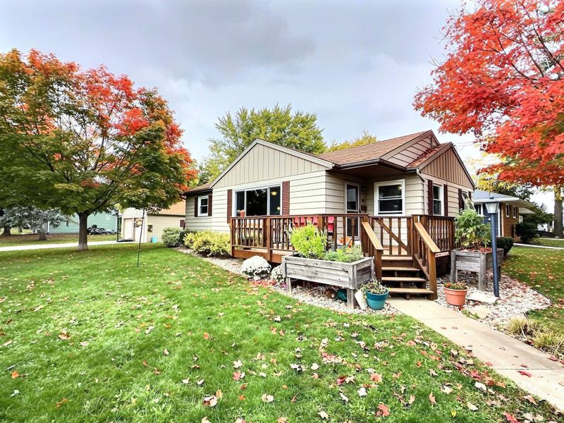 936 Taft Ave, Oshkosh, WI 54902