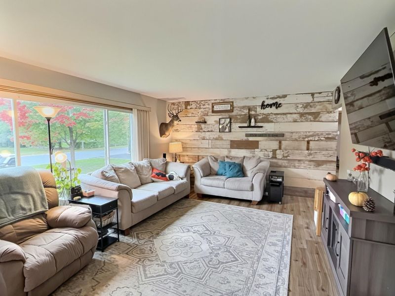 936 Taft Ave, Oshkosh, WI 54902