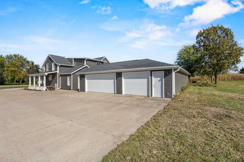W7619 County Rd Jj, Hortonville, WI 54944