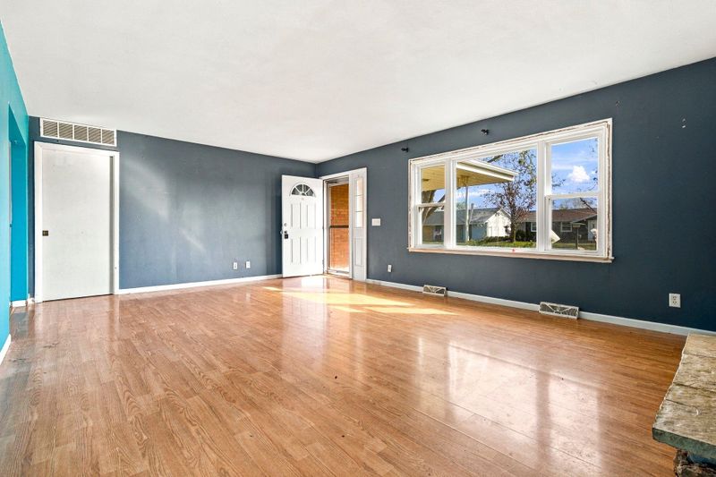 156 Anton Ct, Appleton, WI 54915
