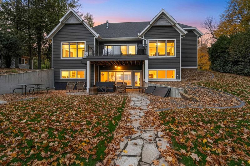 9521 N Kelly Lake Rd, Suring, WI 54174