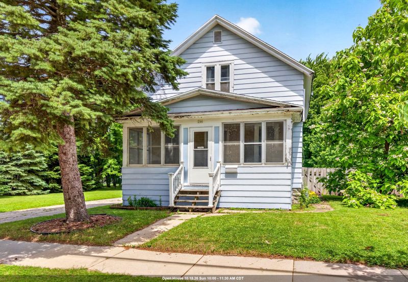 244 W 19th Ave, Oshkosh, WI 54902