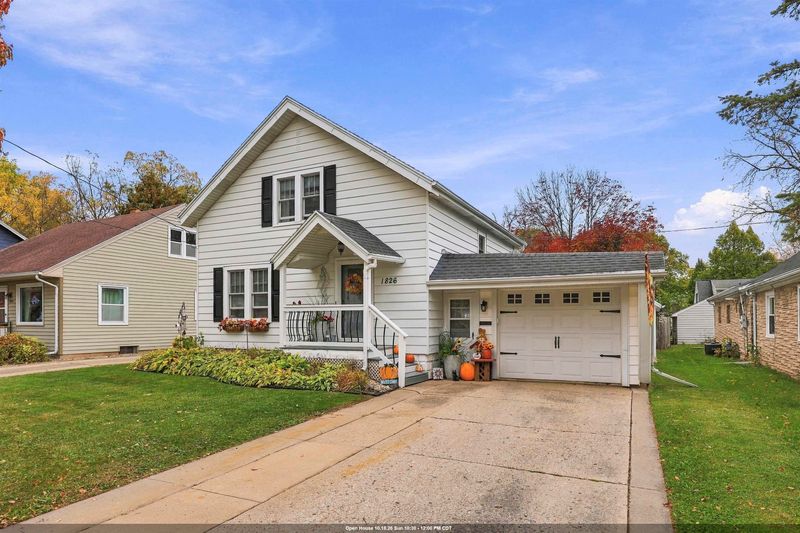 1826 N Alvin St, Appleton, WI 54911-2703
