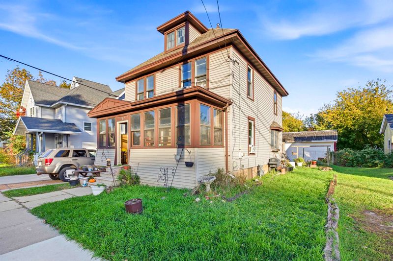 210 Broad St, Oshkosh, WI 54901