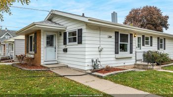 1300 Evans St, Oshkosh, WI 54901