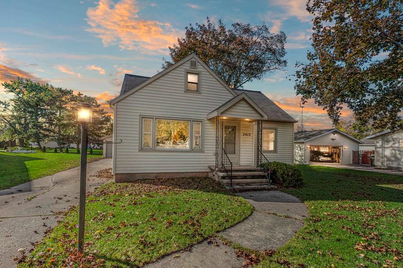 2417 Gmeiner Rd, Appleton, WI 54915