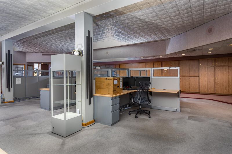 210 N Main St, Oshkosh, WI 54901