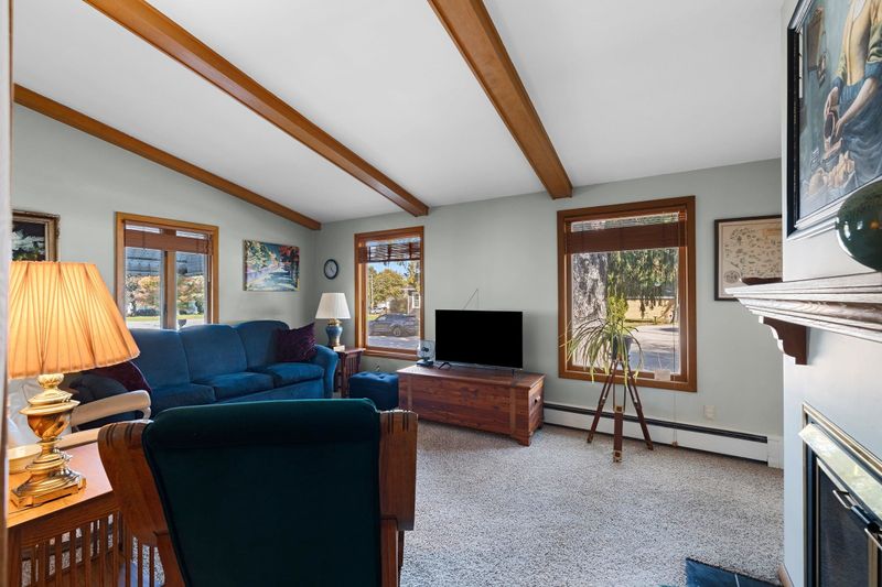 112 E Whitney St, Green Bay, WI 54301-2952