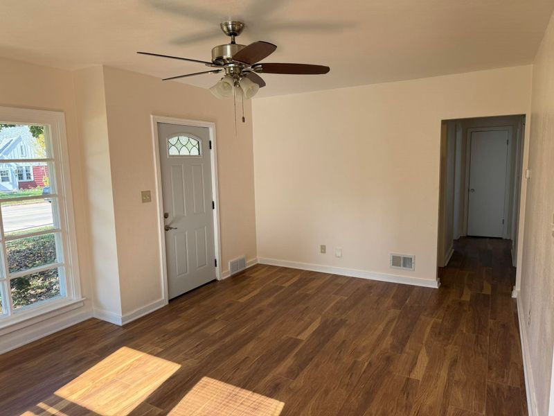 1222 Bowen St, Oshkosh, WI 54901