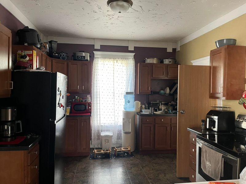 35 W 14th Ave, Oshkosh, WI 54902