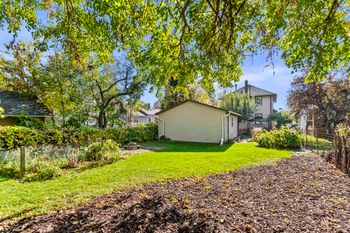 1322 Ceape Ave, Oshkosh, WI 54901