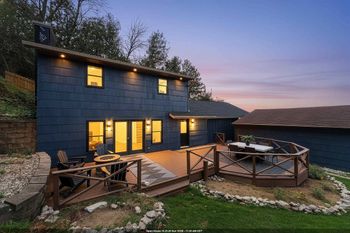 5369 Edgewater Beach Rd, Green Bay, WI 54311