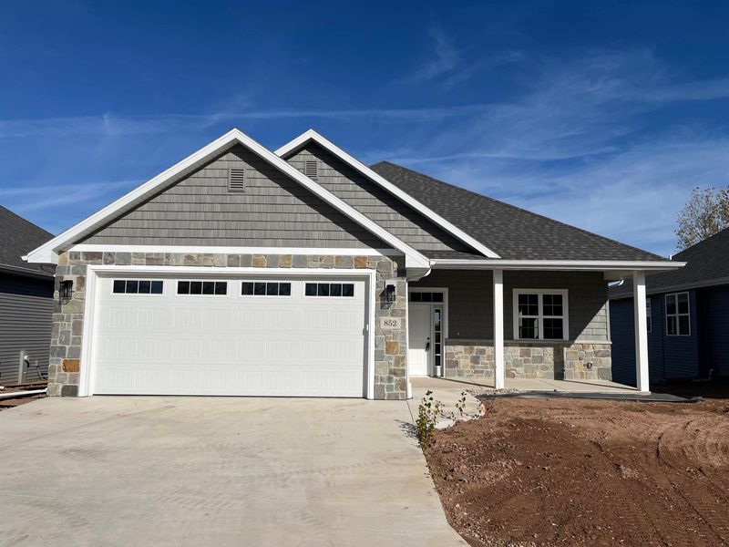 852 W Nova Way, Appleton, WI 54913-9046