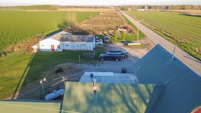 N7366 Beech Rd, Bear Creek, WI 54992-9709
