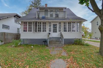 1339 E Walnut St, Green Bay, WI 54301