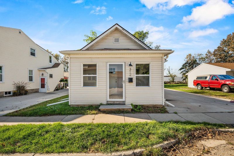 312 Polonia St, Menasha, WI 54952