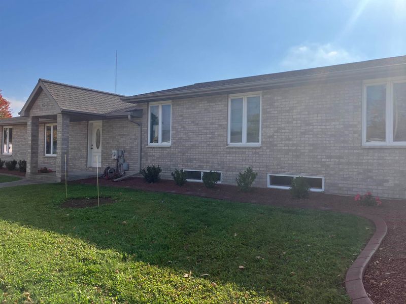 1624 E Mason St, Green Bay, WI 54302
