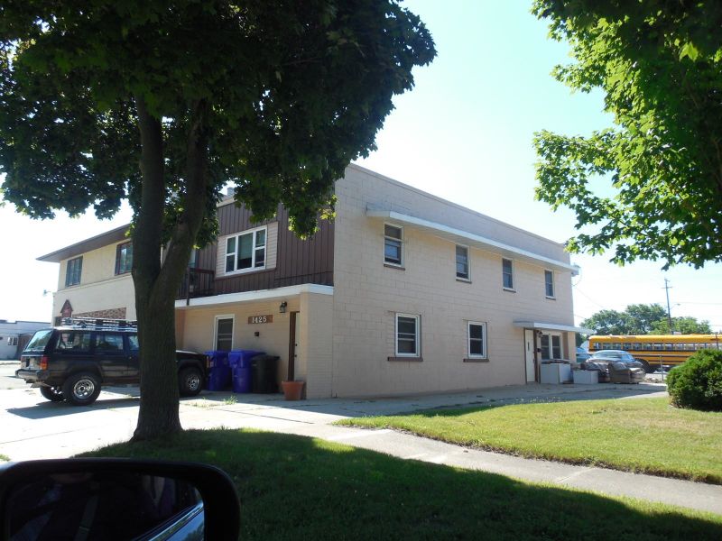 1415 W Kamps Ave, Appleton, WI 54914-2500