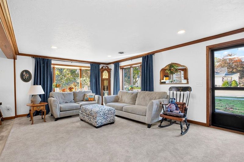 1410 Green Bay Rd, Kaukauna, WI 54130-1228