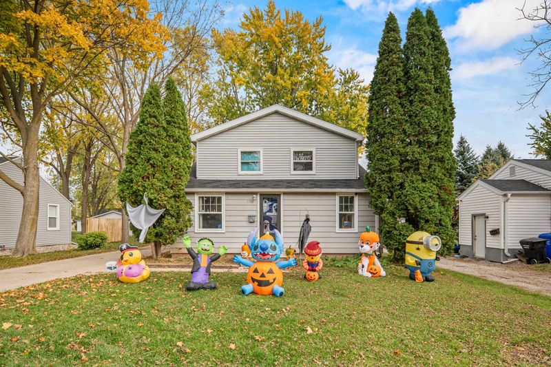 1708 N Wilmer St, Appleton, WI 54911