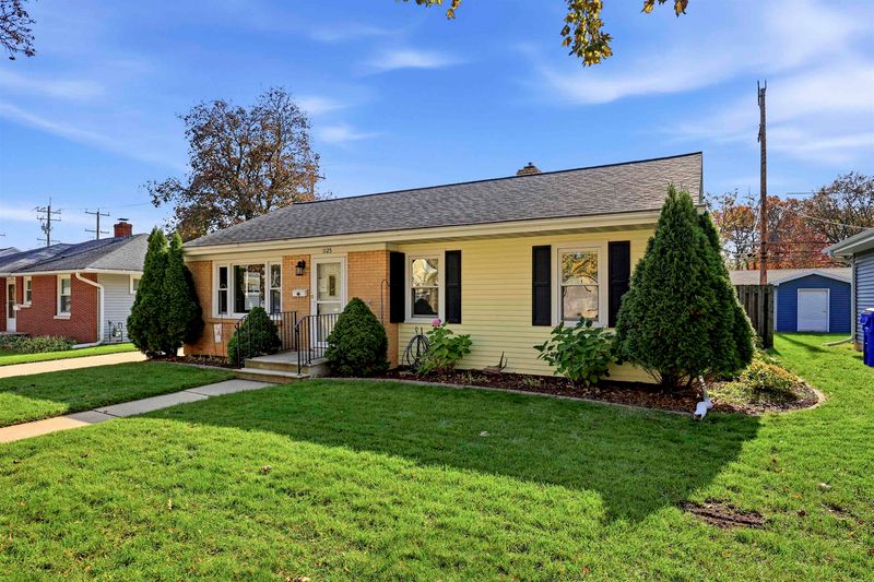 1125 E Frances St, Appleton, WI 54911-3136