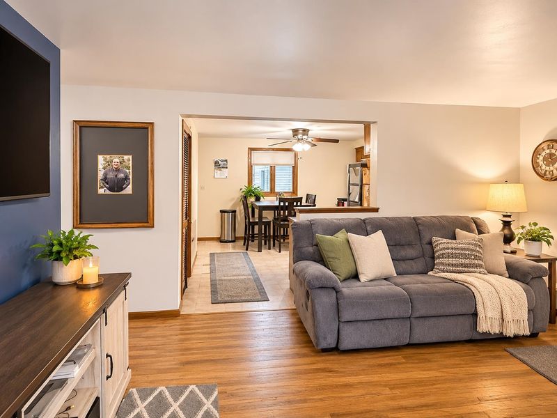 1104 Melissa St, Menasha, WI 54952