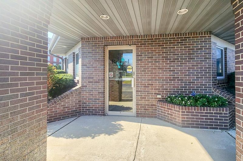 702 Eisenhower Dr #A, Kimberly, WI 54136-2152