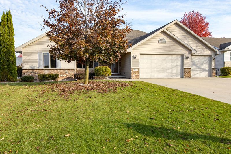 1410 W Mason Ridge Ct, Appleton, WI 54914
