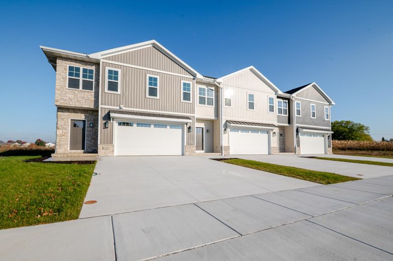 1851 London Rd, Green Bay, WI 54311