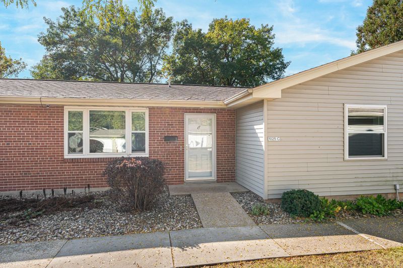 1025 S West Ct, Appleton, WI 54915
