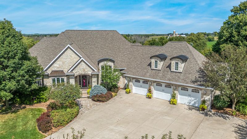 W7358 W Spencer Rd, Appleton, WI 54914