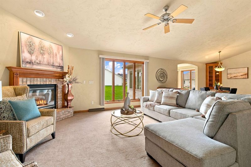 76 Penbrook Cir #39, Appleton, WI 54913